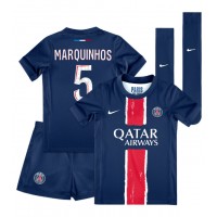 Maglia Calcio Paris Saint-Germain Marquinhos #5 Prima Divisa Bambino 2024-25 Manica Corta (+ pantaloncini)